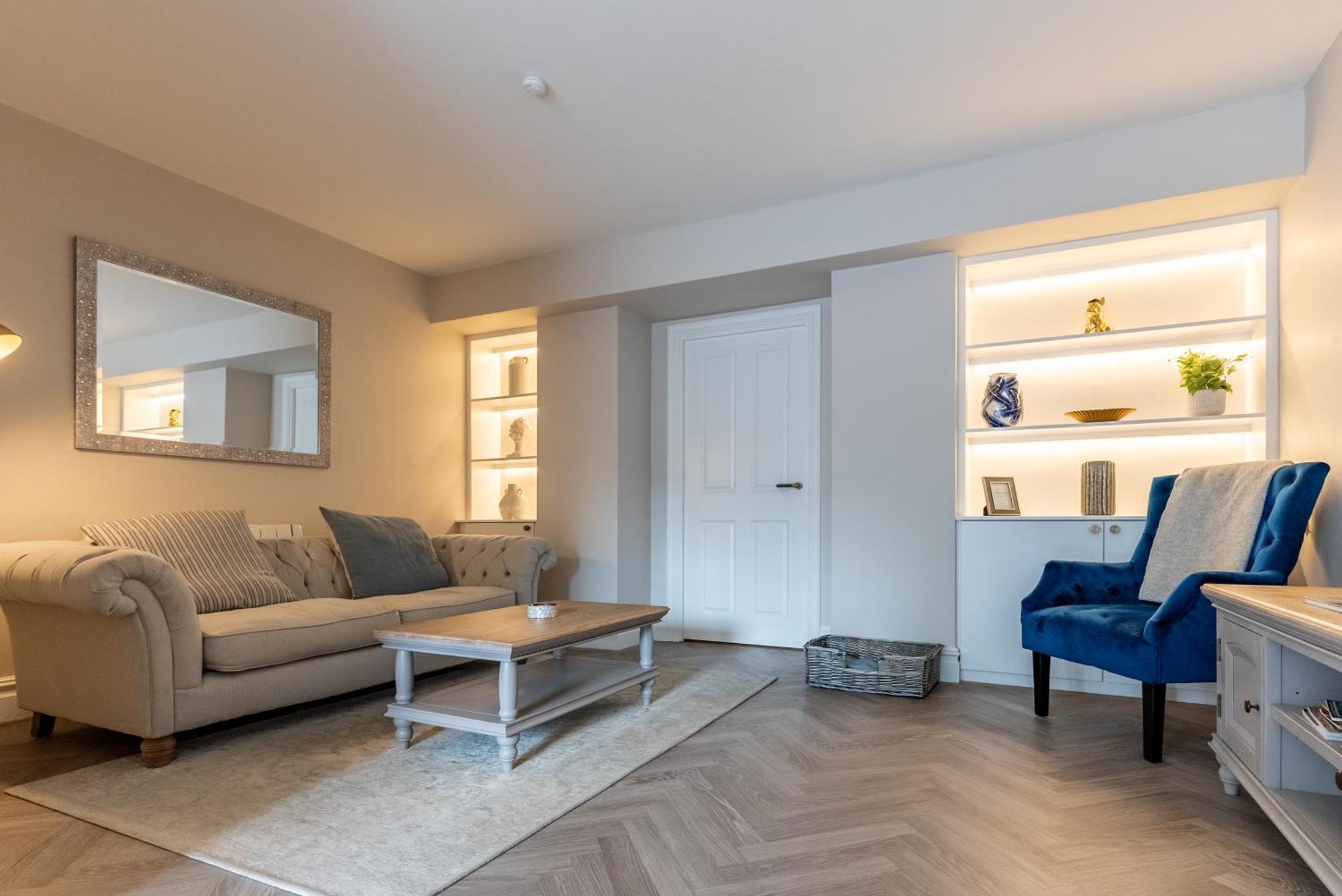 Brand New Riverside Apartment Крайстчърч Екстериор снимка